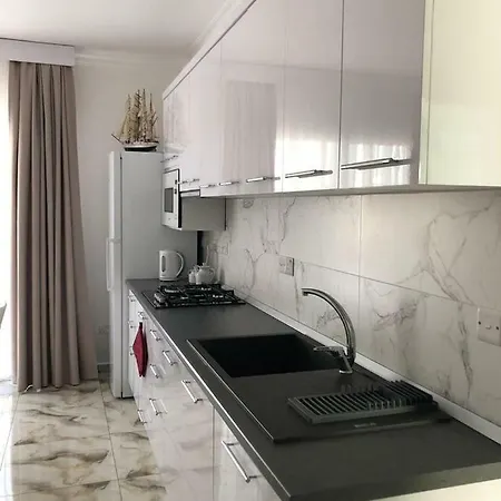 Family Flat For Up To 5 Apartament *